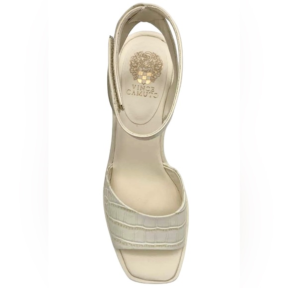 NWOT Vince Camuto Baminda Leather Wedges. Women’s Size 7 Color: Ivory - Picture 6 of 10